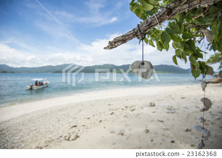 White sand beach of Ko Yuak, Ko Chang, Thailand White sand beach of Ko Yuak, Ko Chang, Thailand 23162368