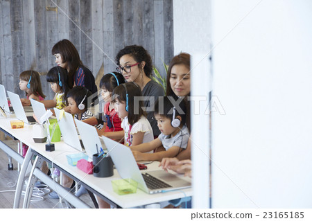 Edtech image Edtech image 23165185