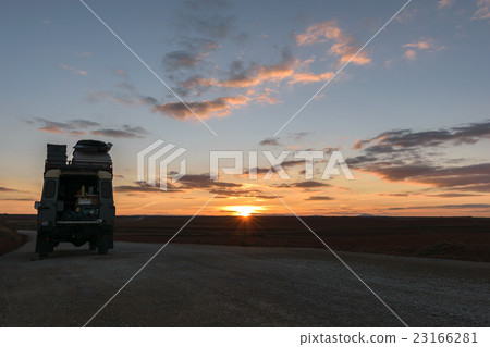 Off-road vehicle oldtimer sunset 23166281