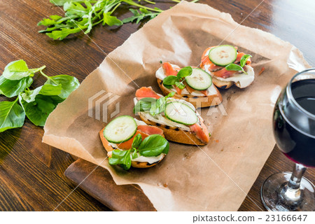 summer sandwiches 23166647