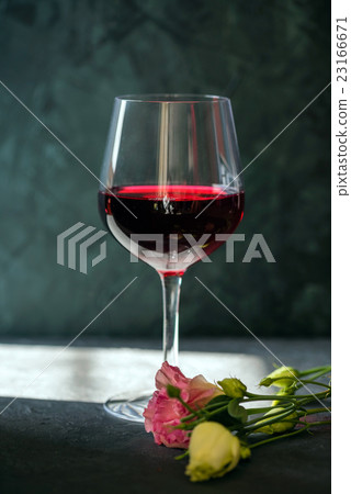 red wine 23166671