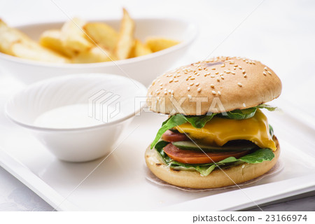 cheeseburger with potato cheeseburger with potato 23166974