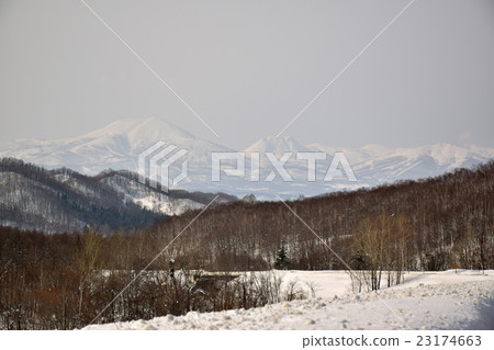 二世谷山峰在冬天 23174663