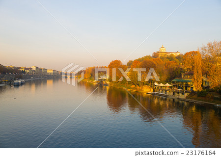 Turin (Torino), Po River 23176164