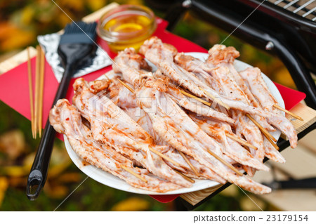 chicken wings 23179154