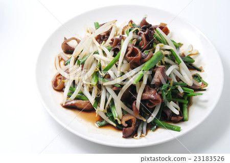 Stir-fry of bean sprouts and spiny 23183526