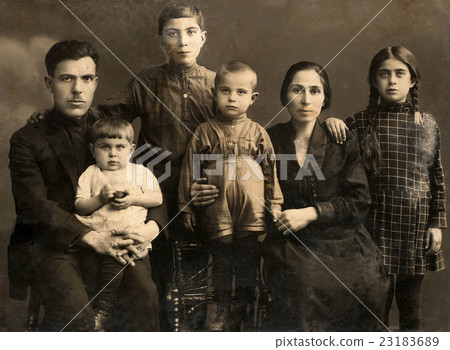 Vintage portrait 23183689