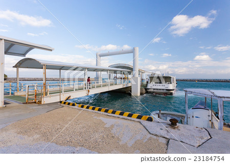 Kuroshima, regular fishing boat 23184754