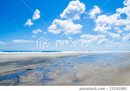 Karekare beach in New Zealand 23191065