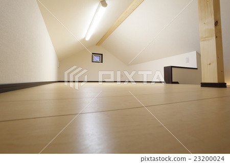 Model House attic 23200024