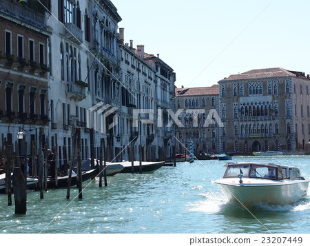 View of water from Venice Water Bus 23207449