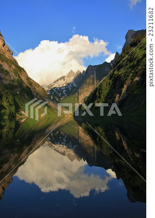 Morning at lake Fahlensee Morning at lake Fahlensee 23211682