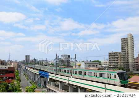 16000 series train of Tokyo Metro Chiyoda Line running on the ground section 23213434