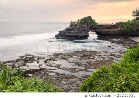Tanah Lot Temple, Bali, Indonesia Tanah Lot Temple, Bali, Indonesia 23213553