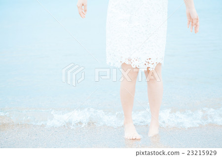 Seaside female legs 23215929