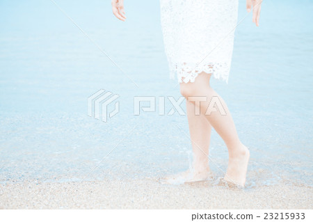 Seaside female legs 23215933
