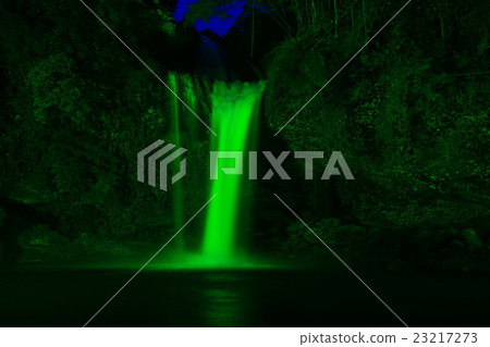 Hita Yoshinori的瀑布亮了起來 23217273