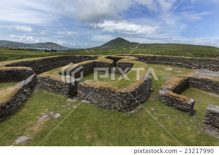 Leacanabuile Stone Fort - Cahirsiveen - Ireland Leacanabuile Stone Fort - Cahirsiveen - Ireland 23217990