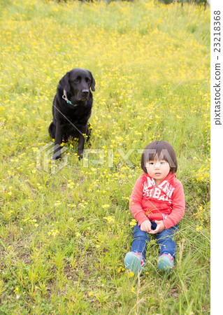 Children and black love image cut material Children and dogs 23218368