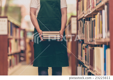 一個圖書館 一個圖書館 23223811