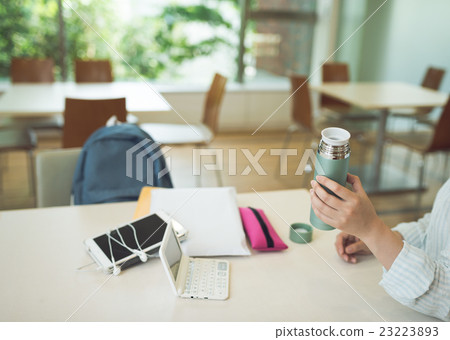 咖啡廳酒廊 23223893