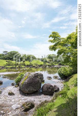 從熊本地震受損的水減少的耗盡中恢復的水前寺花園Suizenji Jojuen Garden 23228525