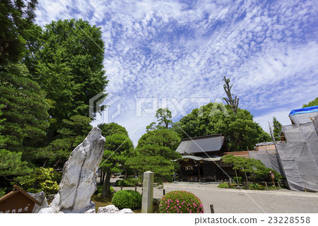 Suizuji park under construction damaged by the Kumamoto earthquake Suizenji Kaikei Izumi Shrine main shrine, Izumi Shinto Shrine 23228558