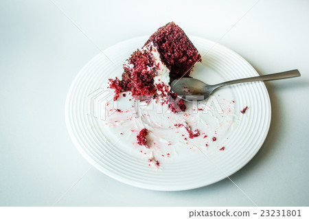 Velvet red cake. 23231801