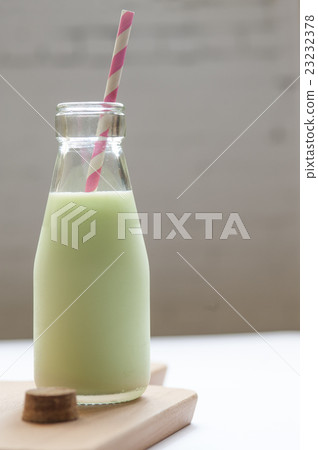 Time for a cold drink! Time for a cold drink! 23232378