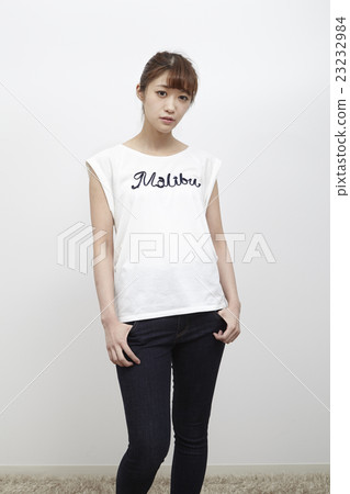 Young lady denim / jeans appearance 23232984