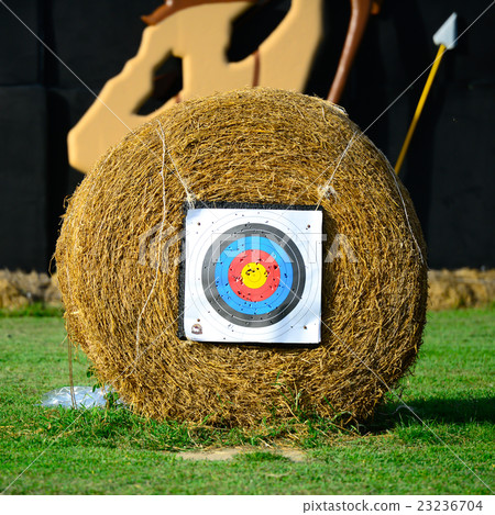 Archery target on swirly rice straw background Archery target on swirly rice straw background 23236704
