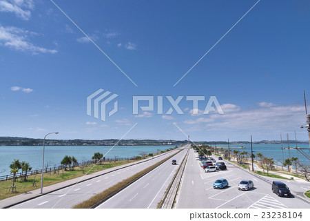 Winter underwater road 23238104