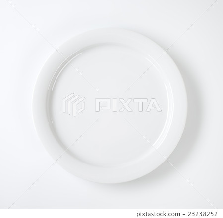 Round porcelain plate 23238252