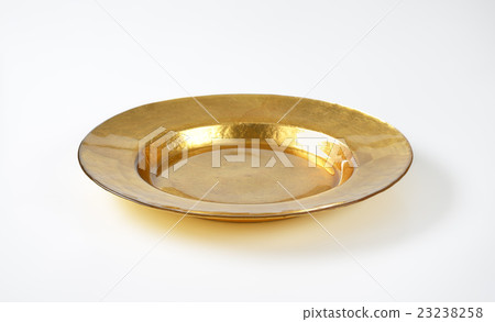 Empty gold plate 23238258