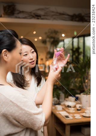 兩名女性購物拍攝合作：TENOHA DAIKANYAMA 23238424