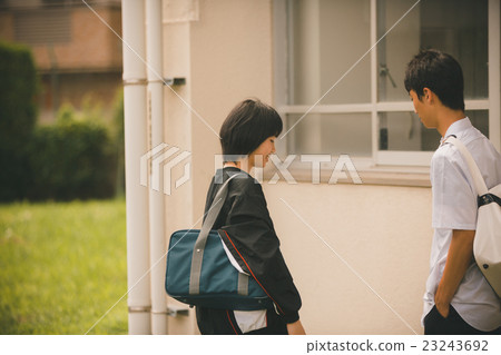 初中生 中學生 國中生 23243692