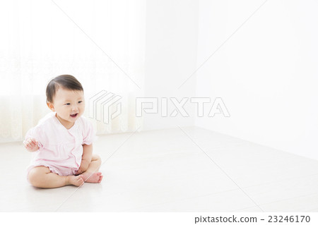 Baby 9 months Baby 9 months 23246170
