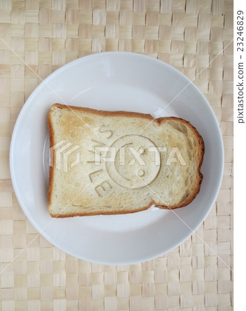 笑臉的吐司 笑臉的吐司 23246829