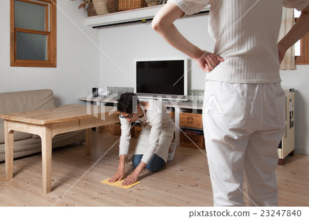 Men who do housework and women who get angry Men who do housework and women who get angry 23247840