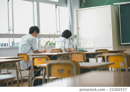 junior high school student, junior high student, middle school student 23260557