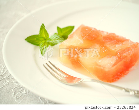 Terrine style jelly cut image of leap fruit (horizontal position up) 23263824