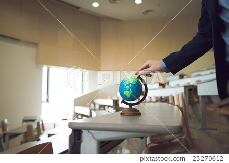 At the lecture room 23270612