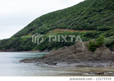 San Uda Beach coast (Tsushima, Japan's 100 best beaches) 23273559
