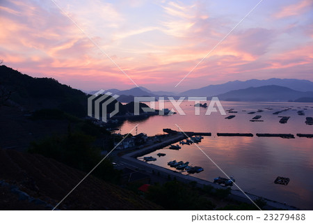 Dawn of Uwaumi 23279488
