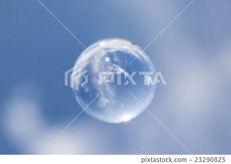 在玻璃珠的天空 在玻璃珠的天空 23290825