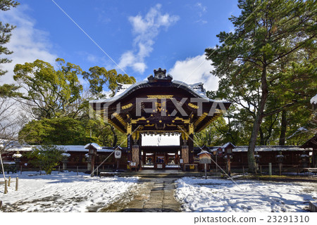 Toyokuni Shrine Karamon 23291310