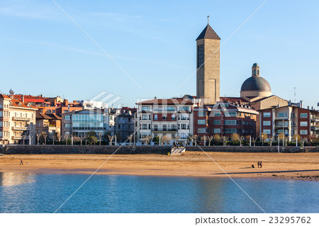 Las arenas of Getxo seafront and church Las arenas of Getxo seafront and church 23295762