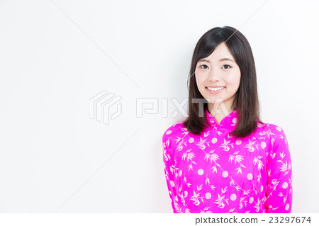 一個穿著Ao-zai的女人 一個穿著Ao-zai的女人 23297674