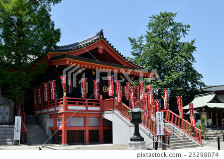在東京日野市的Takahata Fudosaki Kinkoji寺 在東京日野市的Takahata Fudosaki Kinkoji寺 23298074