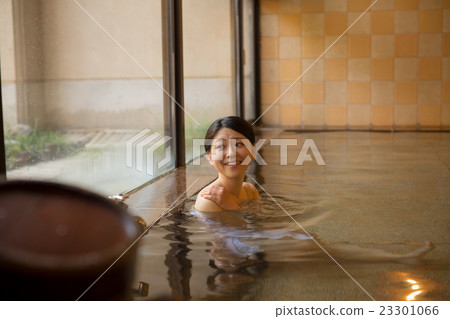 天溫泉 溫泉 女生 23301066